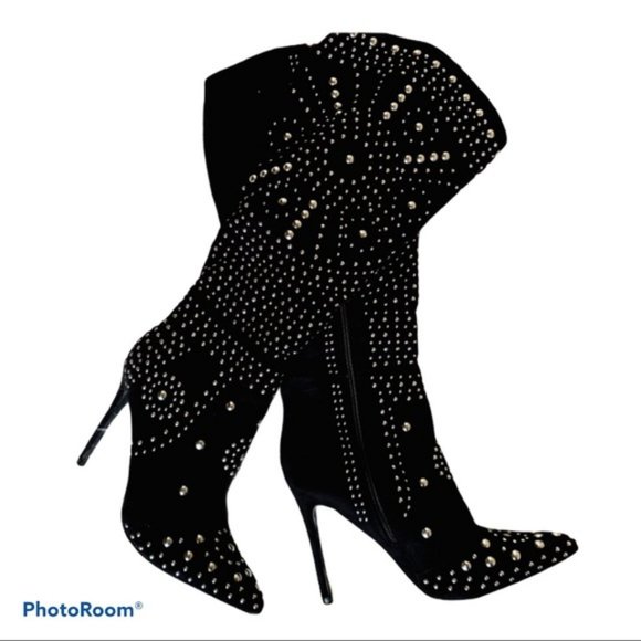 Welcome to my closet! 🤗 💋🥰Please read below👇🏻 - Picture 11 of 16